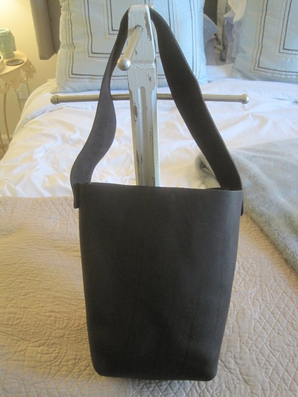 DARK BROWN LEATHER BUCKET SHOULDER BAG HANDBAG